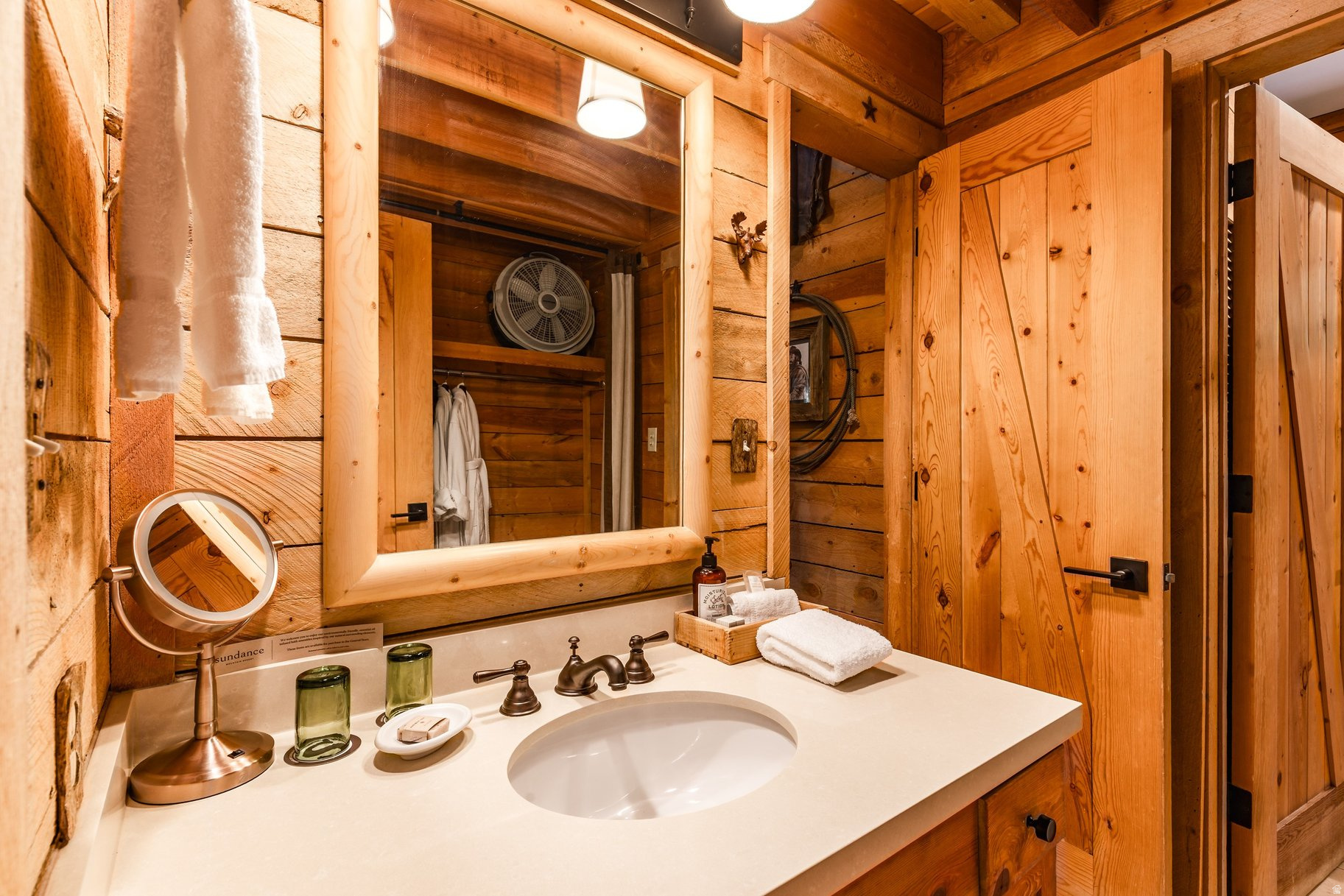 SUNDANCE COTTAGES - Residential