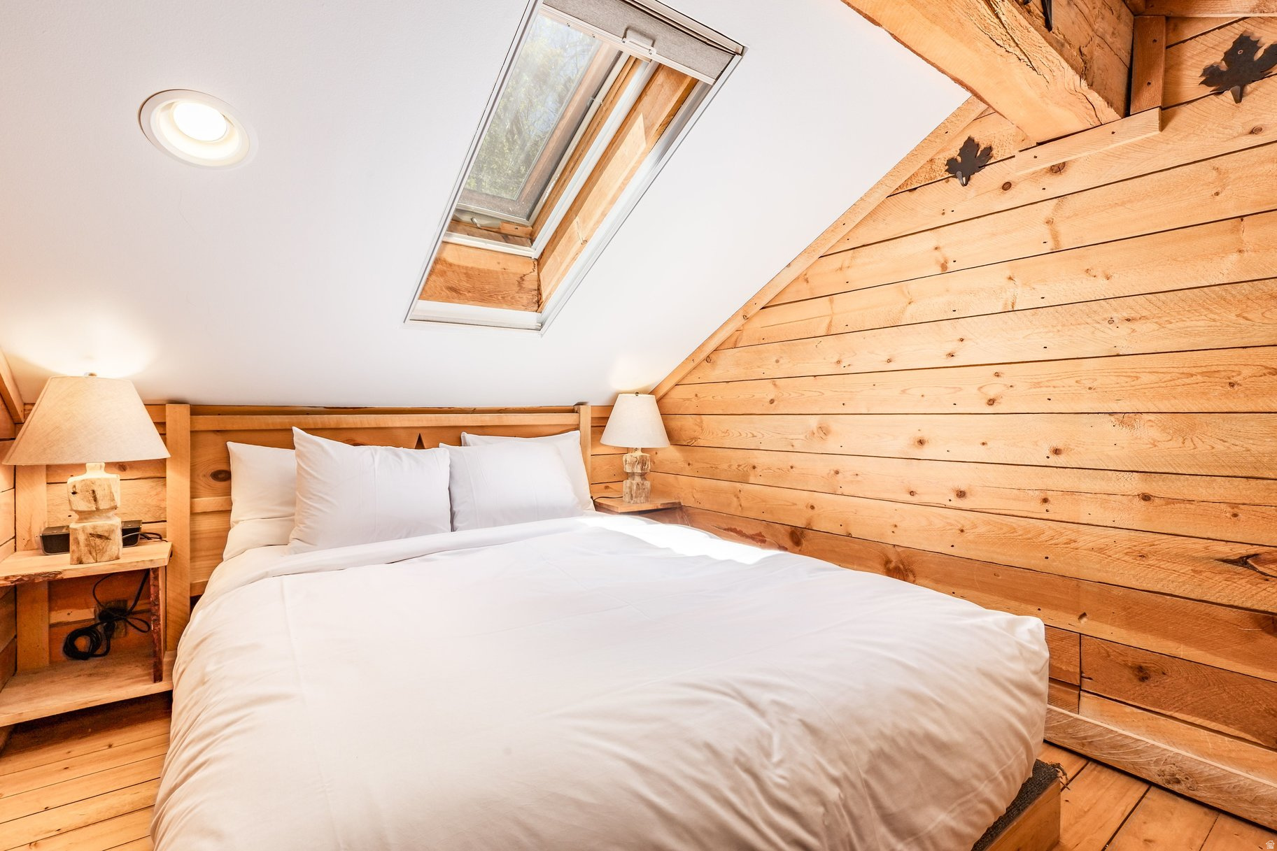 SUNDANCE COTTAGES - Residential