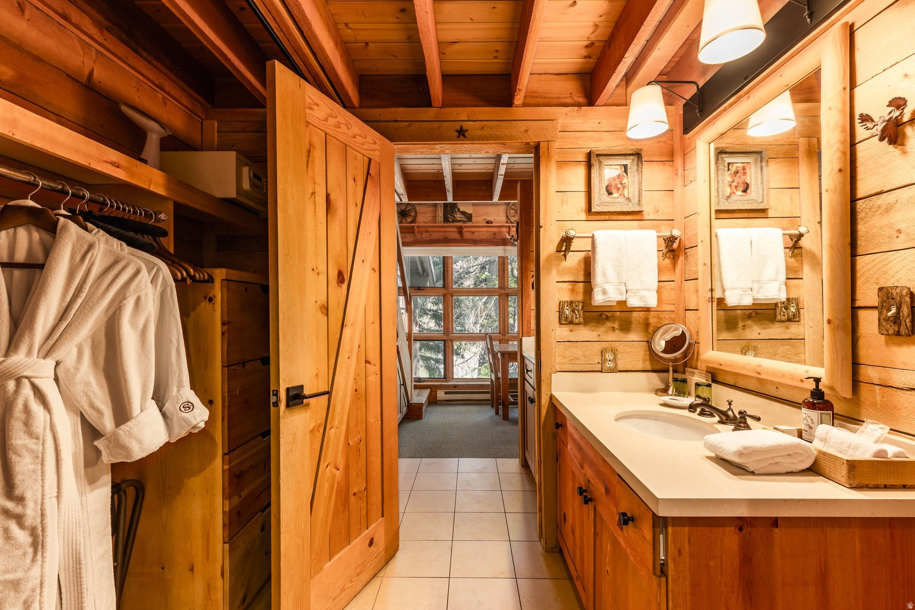 SUNDANCE COTTAGES - Residential