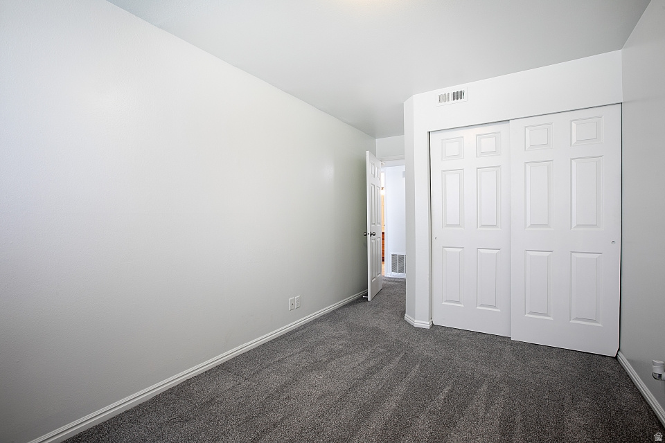 CARRIAGE CROSSING - Residential