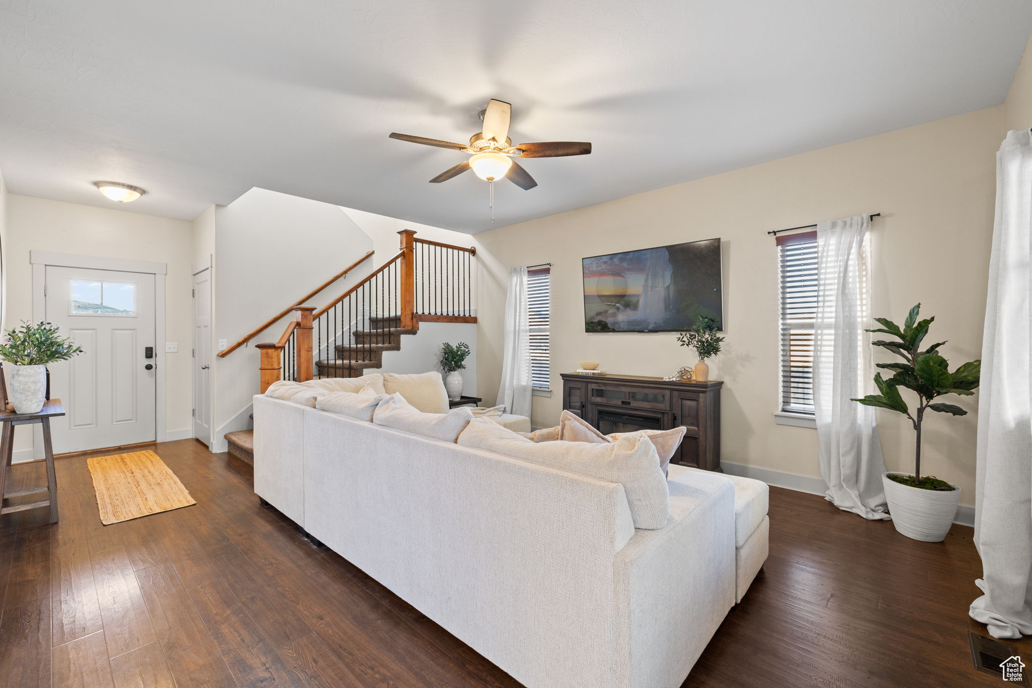 2974 E Sandpiper Rd, Eagle Mountain, Utah image 9