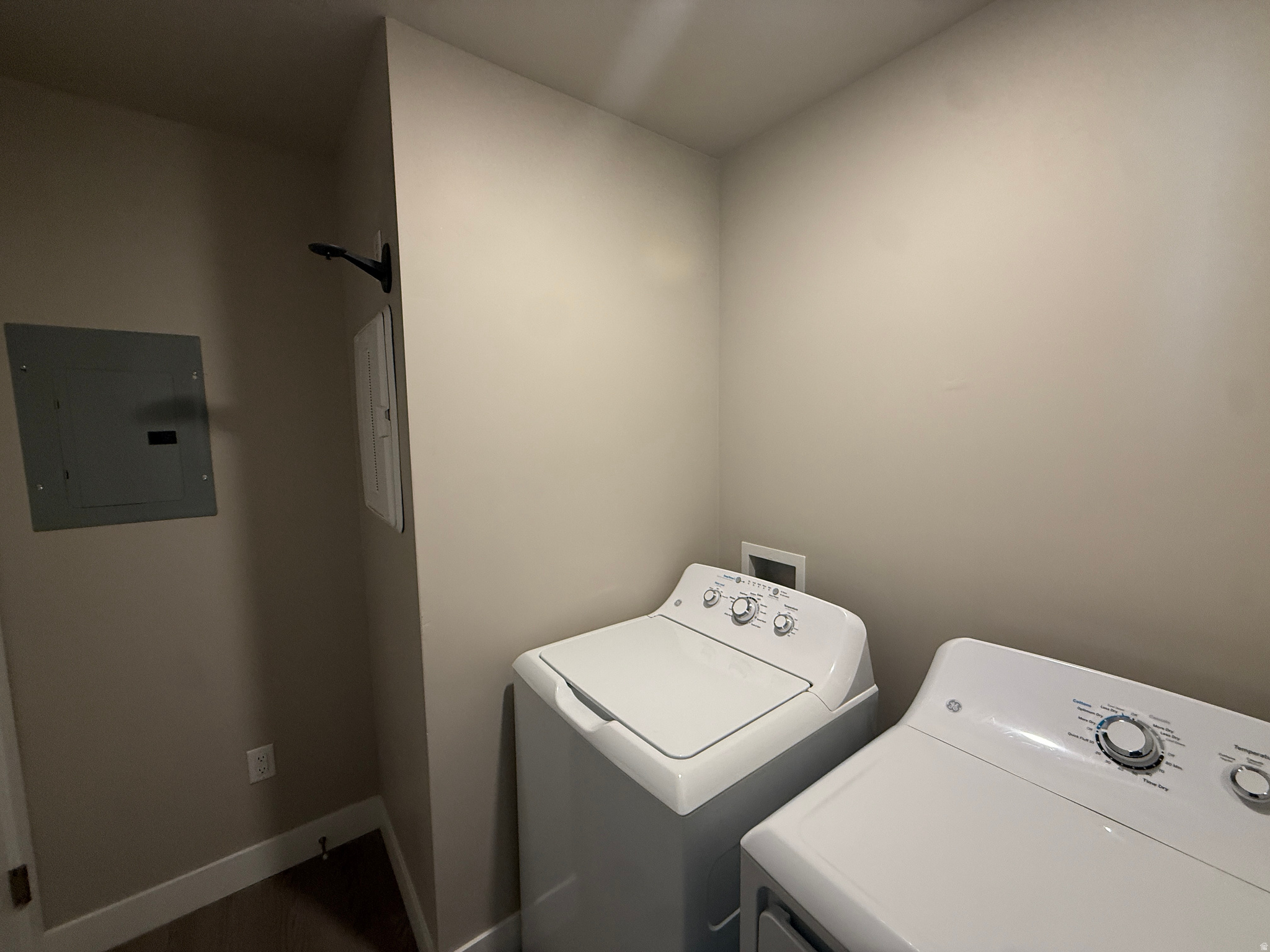 CEDAR BEND - Residential