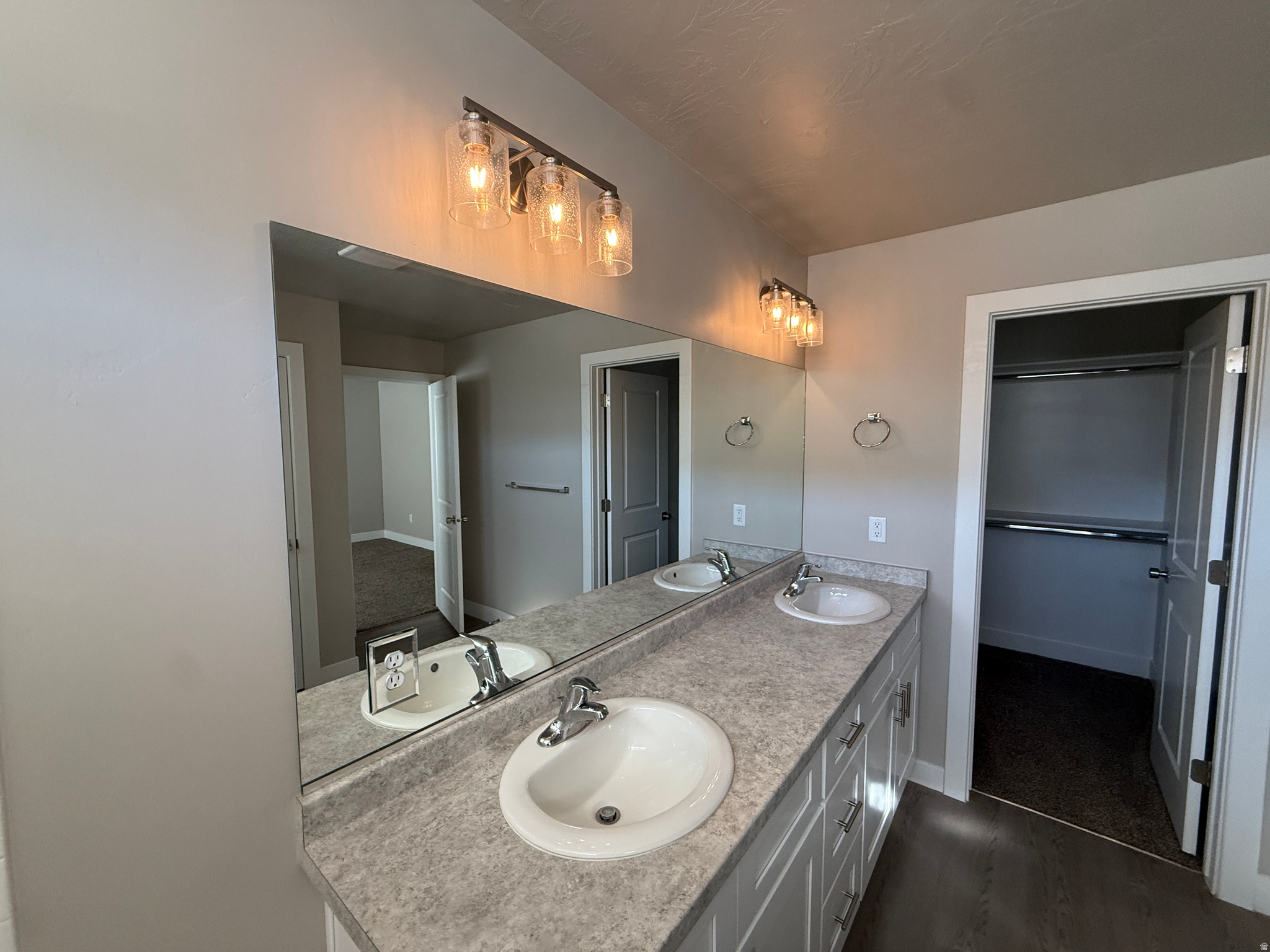 CEDAR BEND - Residential