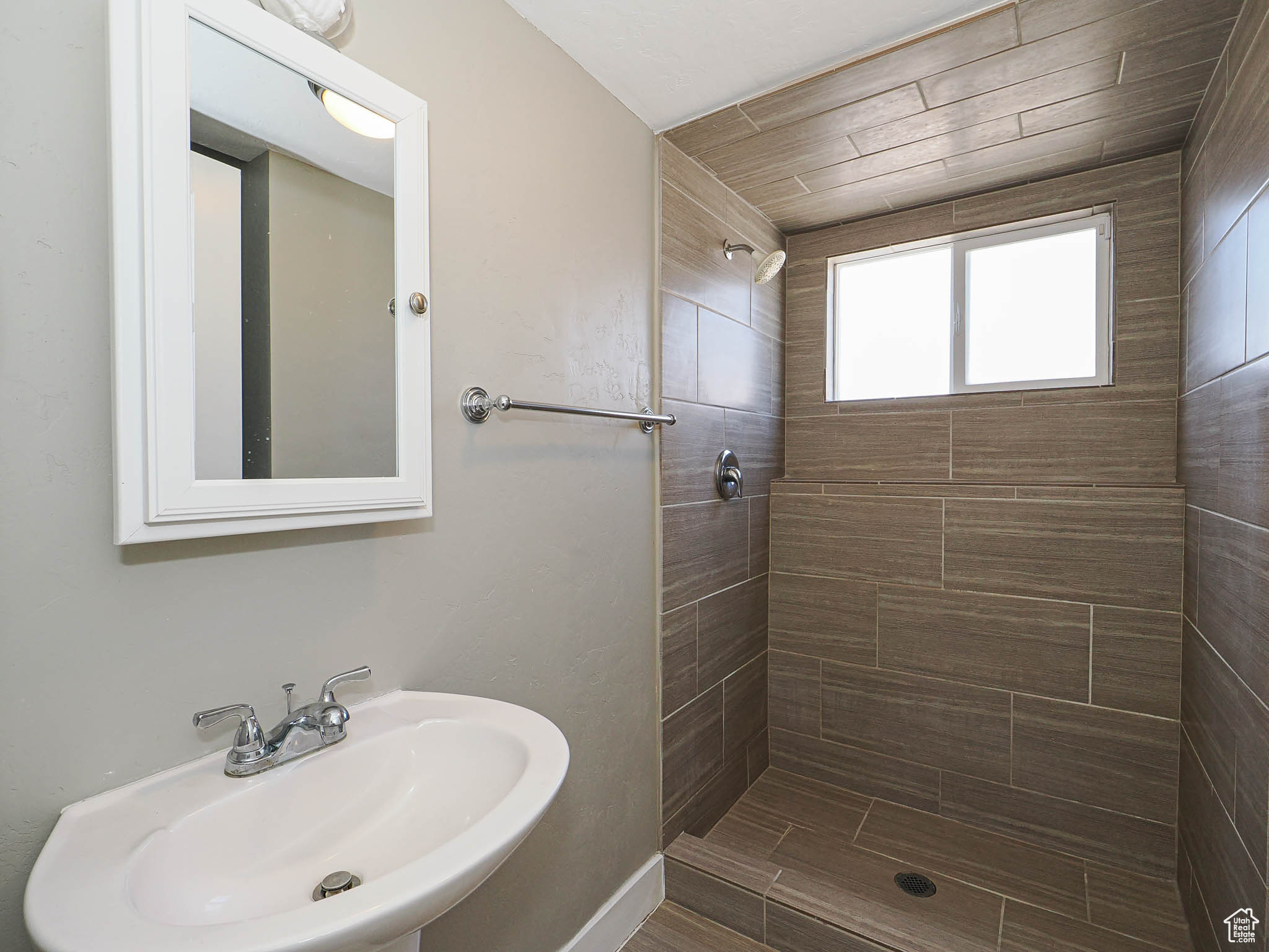 WHITE CITY - Residential