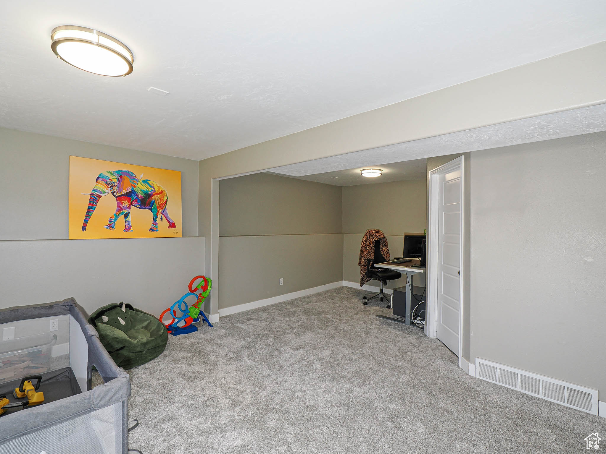 WHITE CITY - Residential