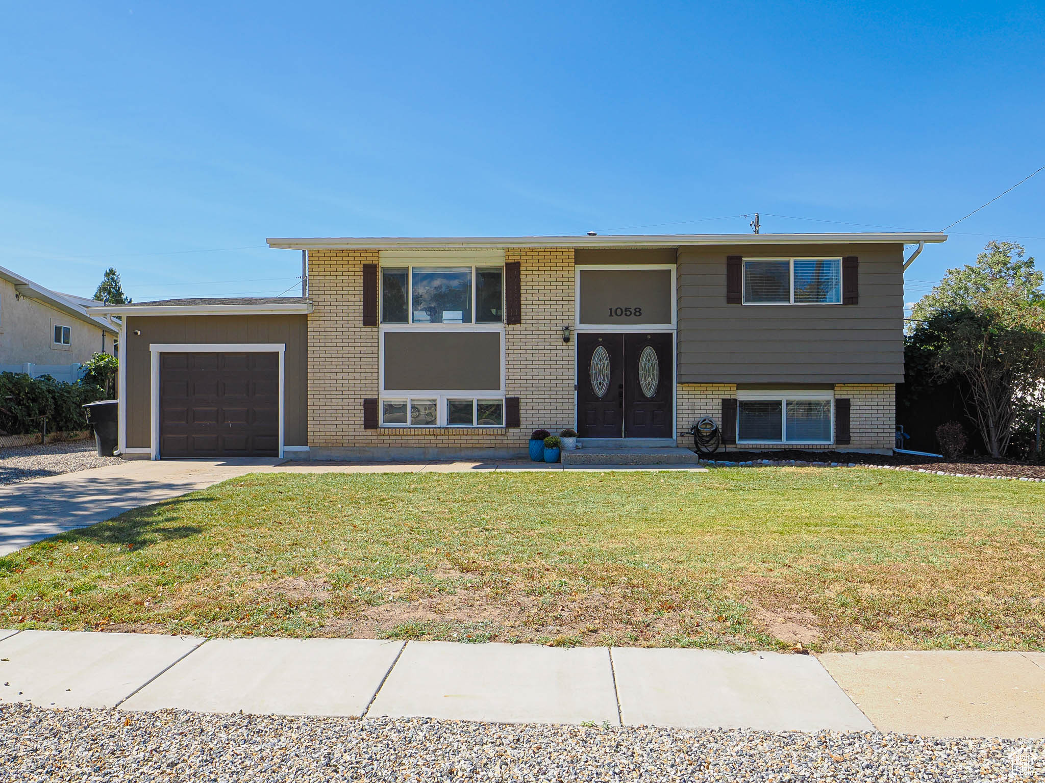 WHITE CITY - Residential