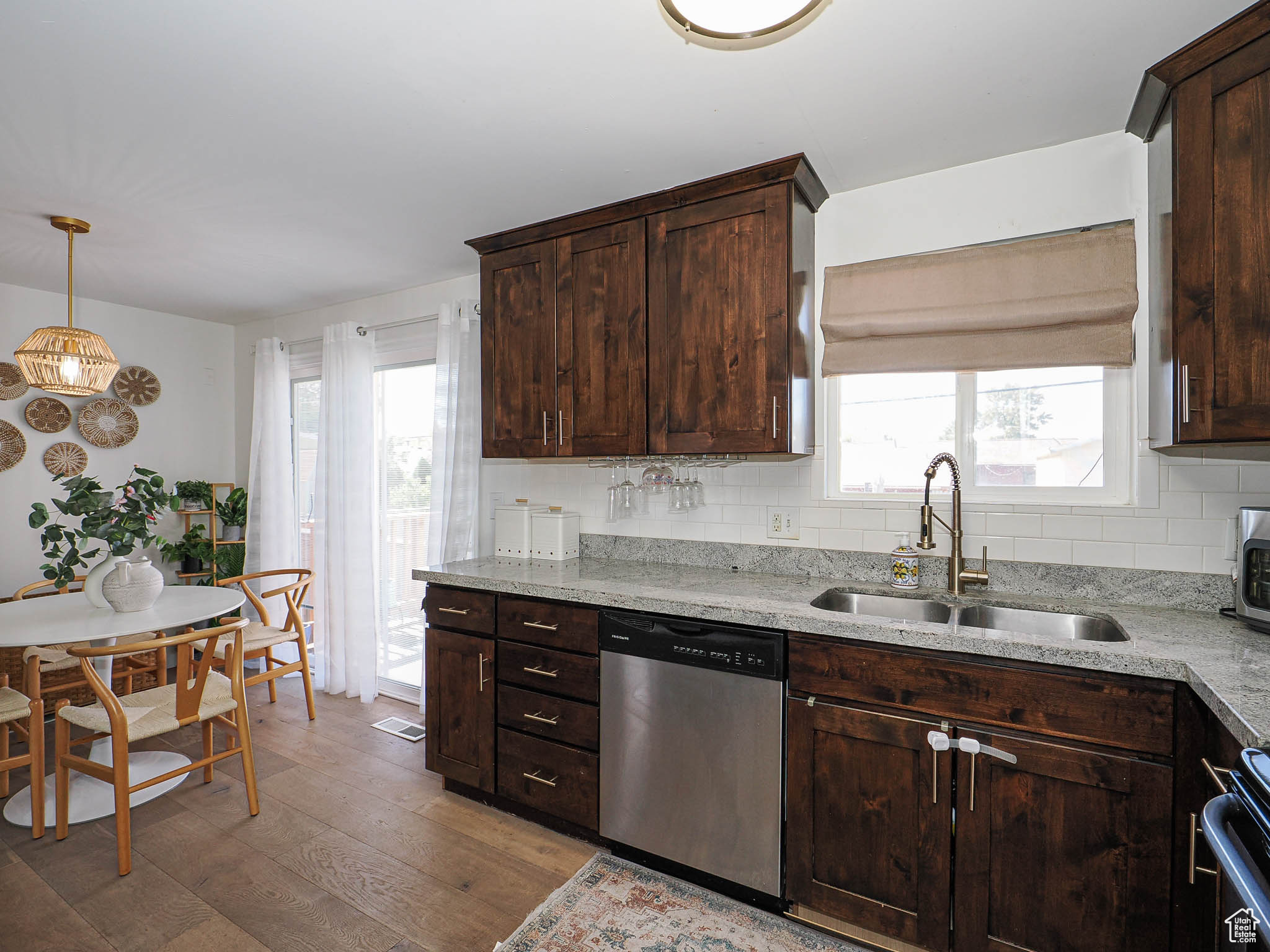 WHITE CITY - Residential