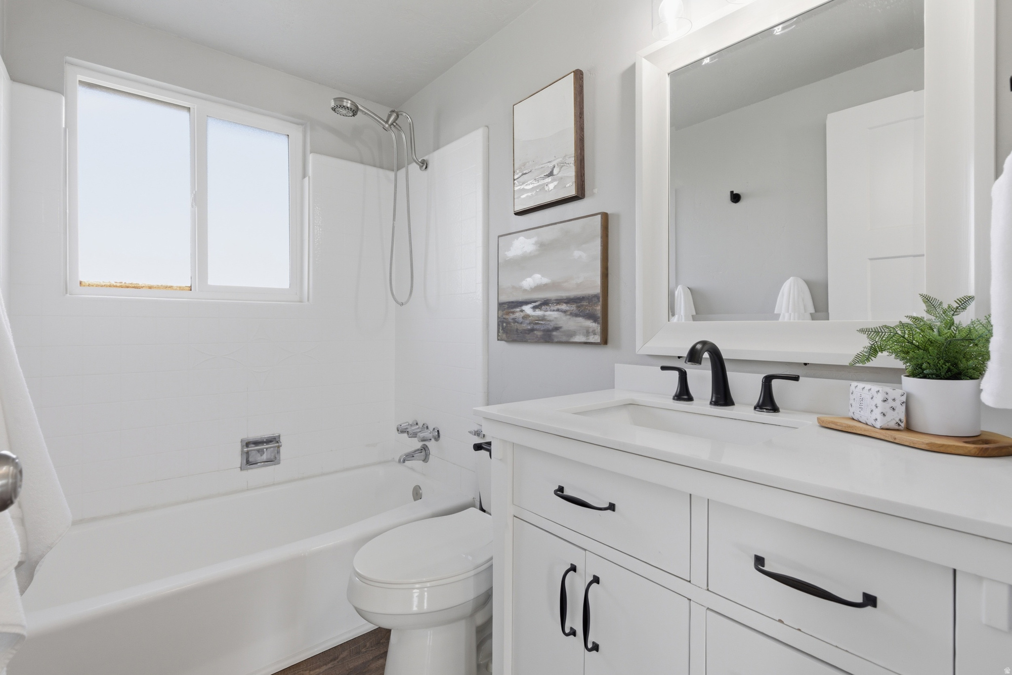 WHITE CITY - Residential