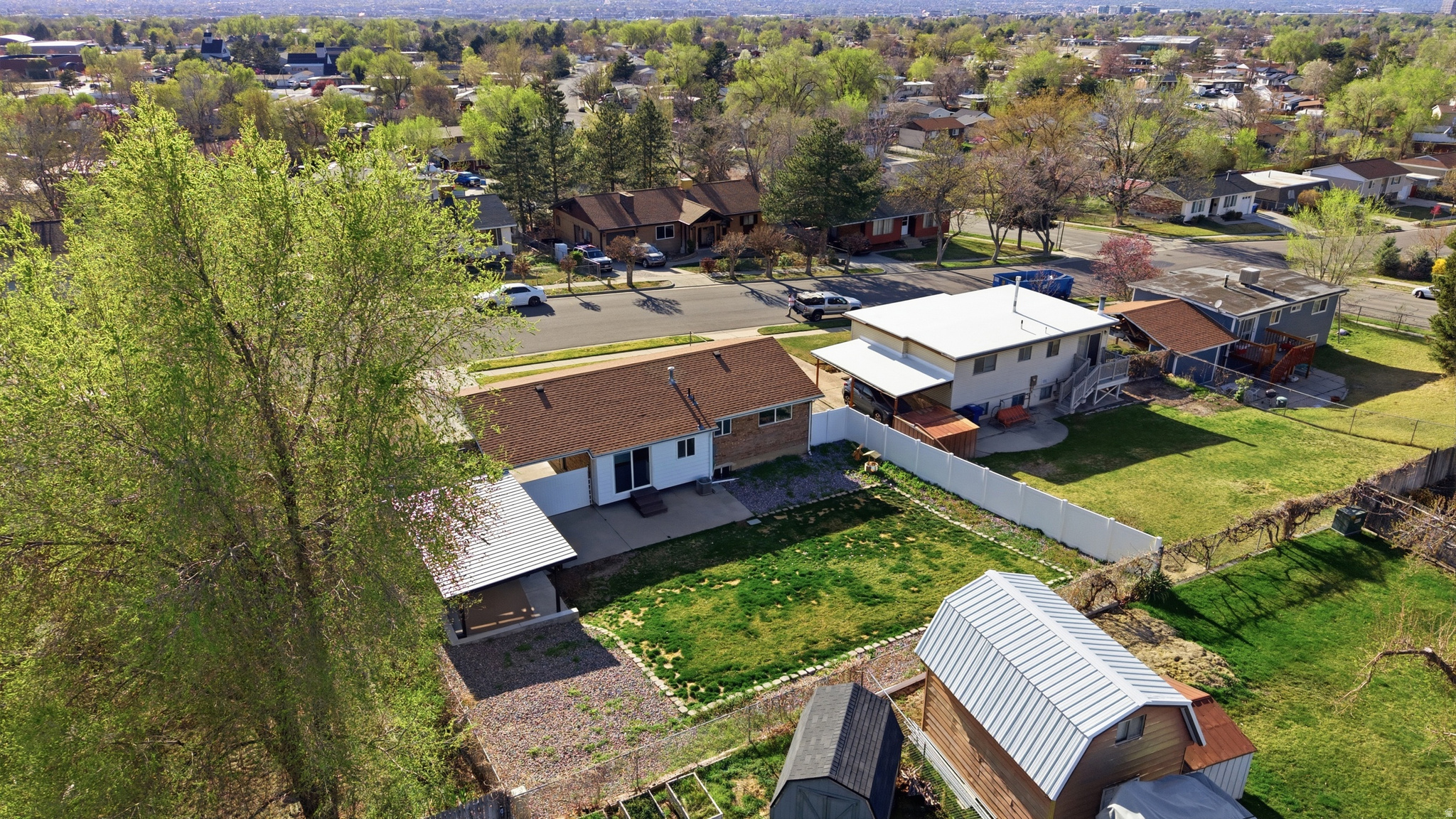 WHITE CITY - Residential