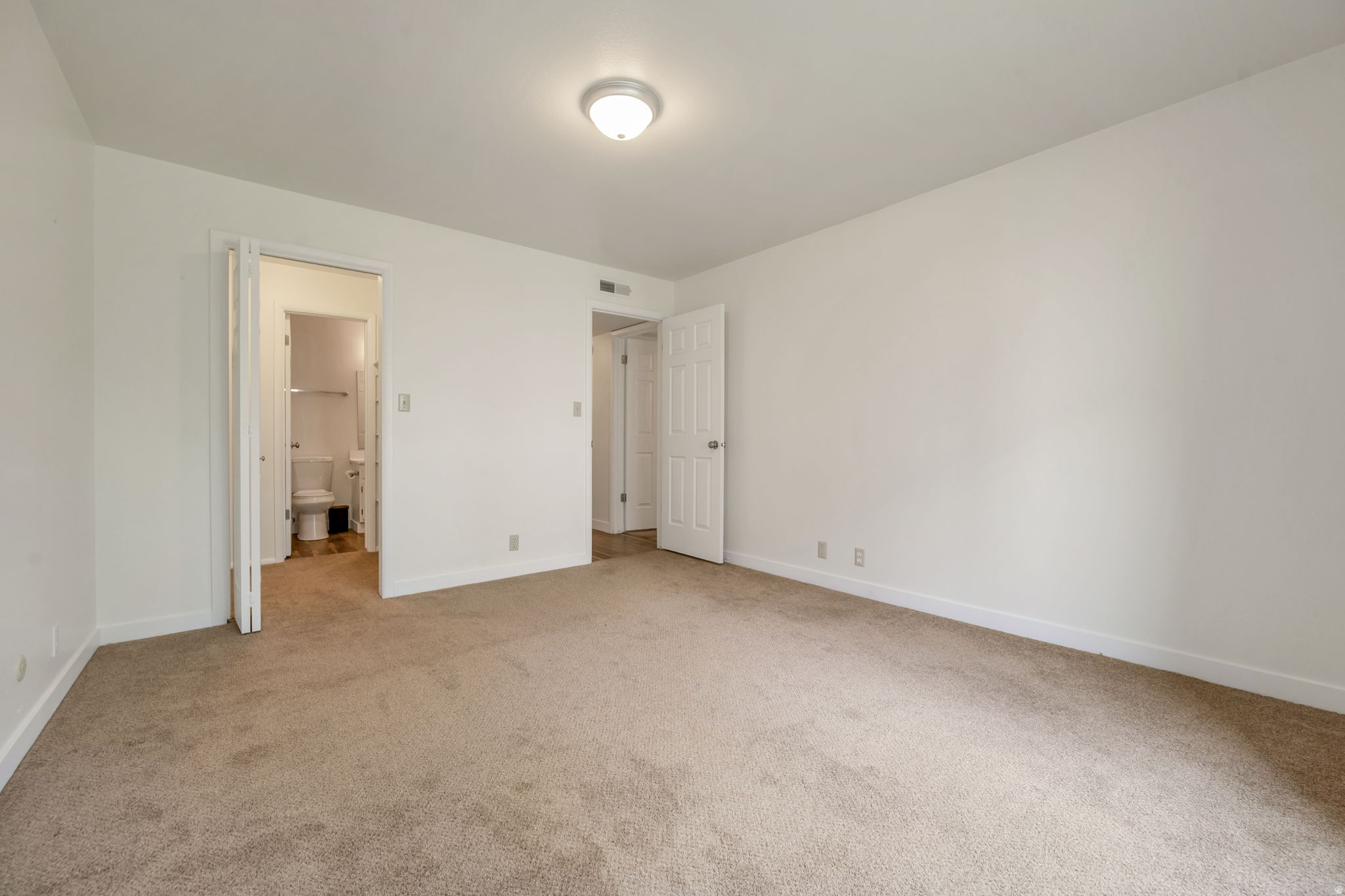 SPRINGTREE CONDOMINIUMS - Residential