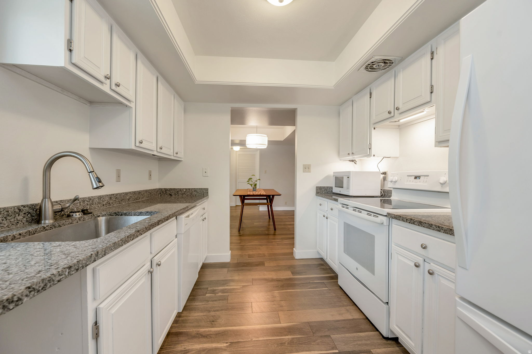 SPRINGTREE CONDOMINIUMS - Residential