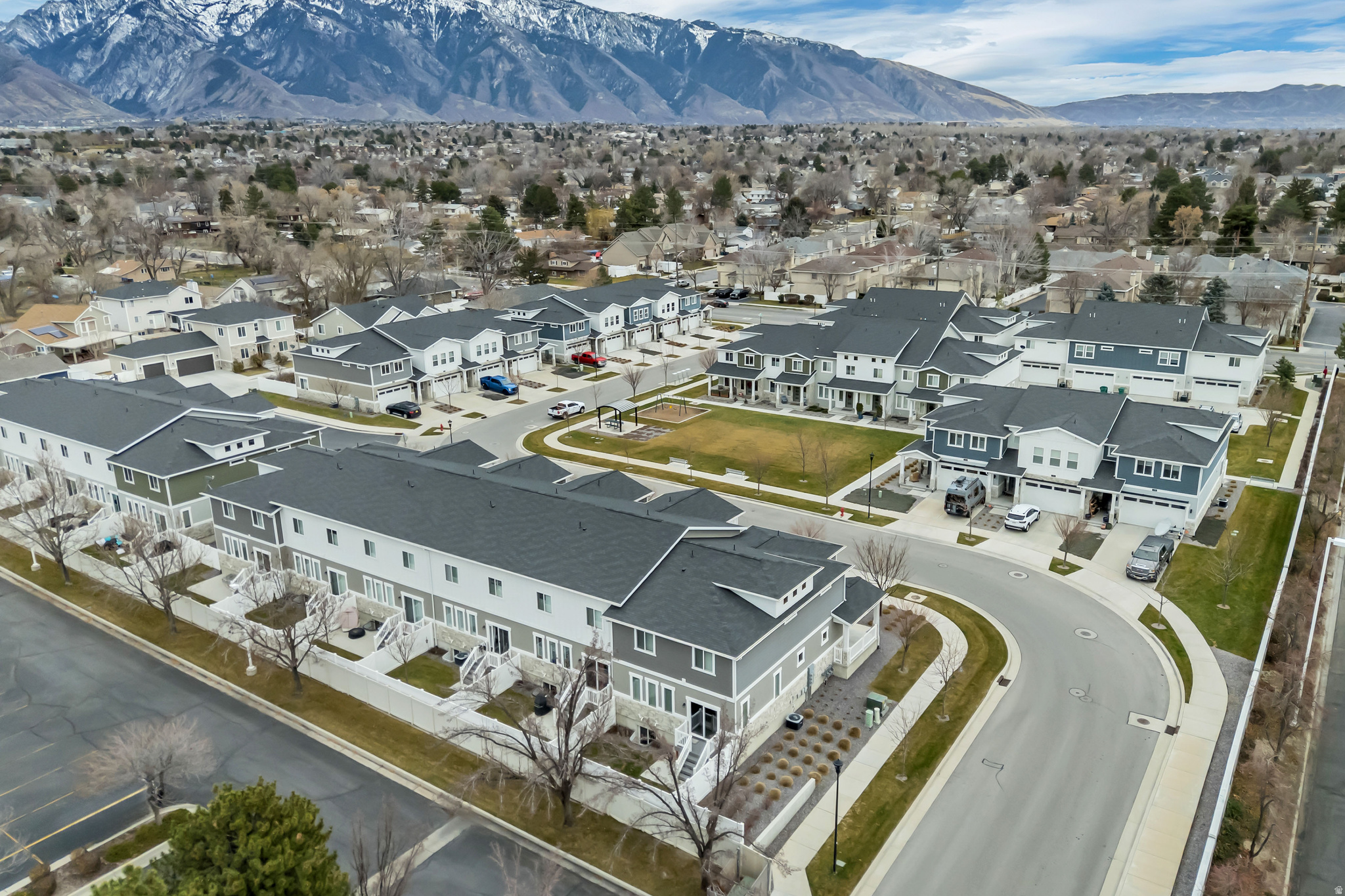 NORTH PINE VILLAS - Residential