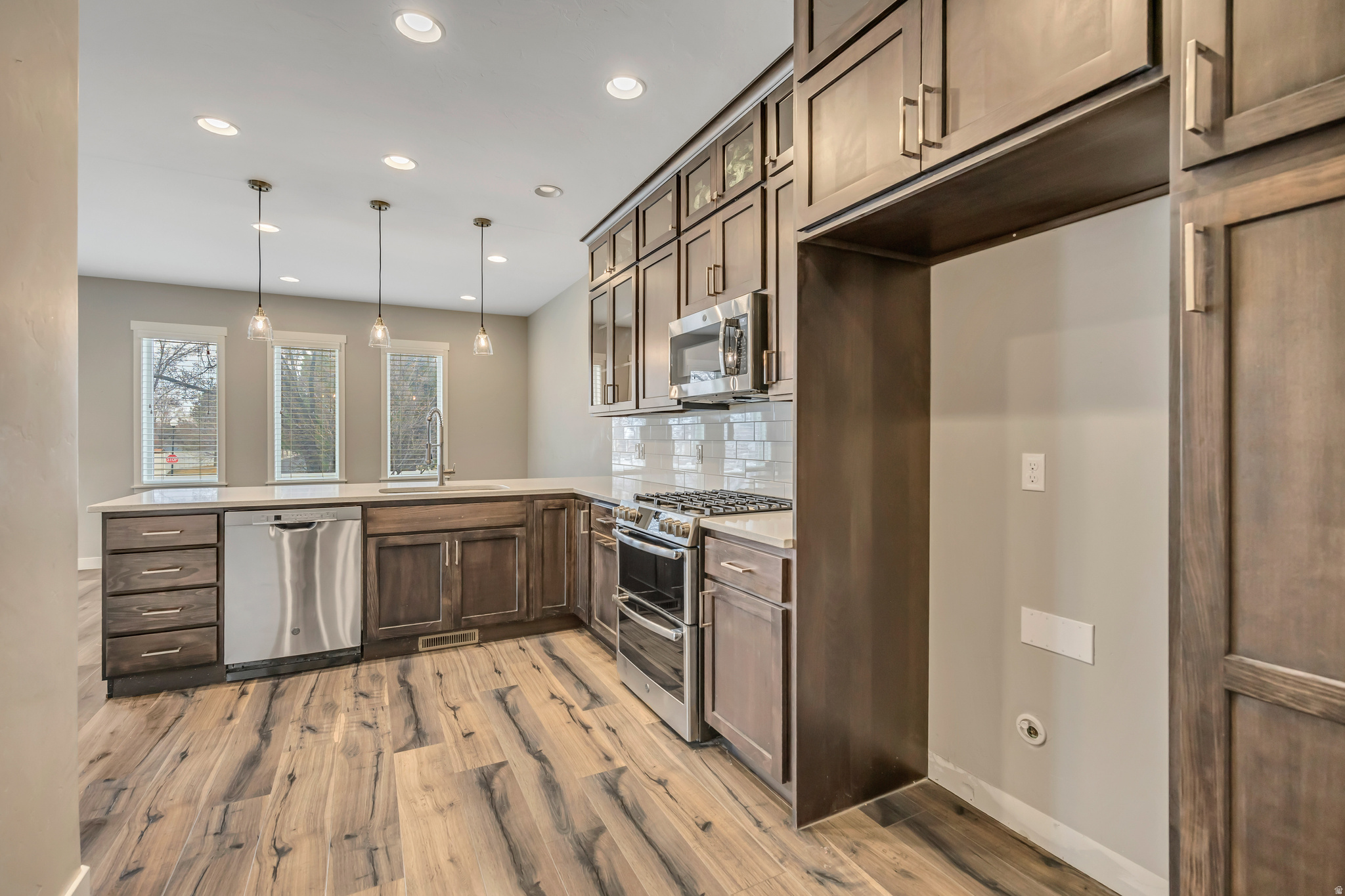 NORTH PINE VILLAS - Residential