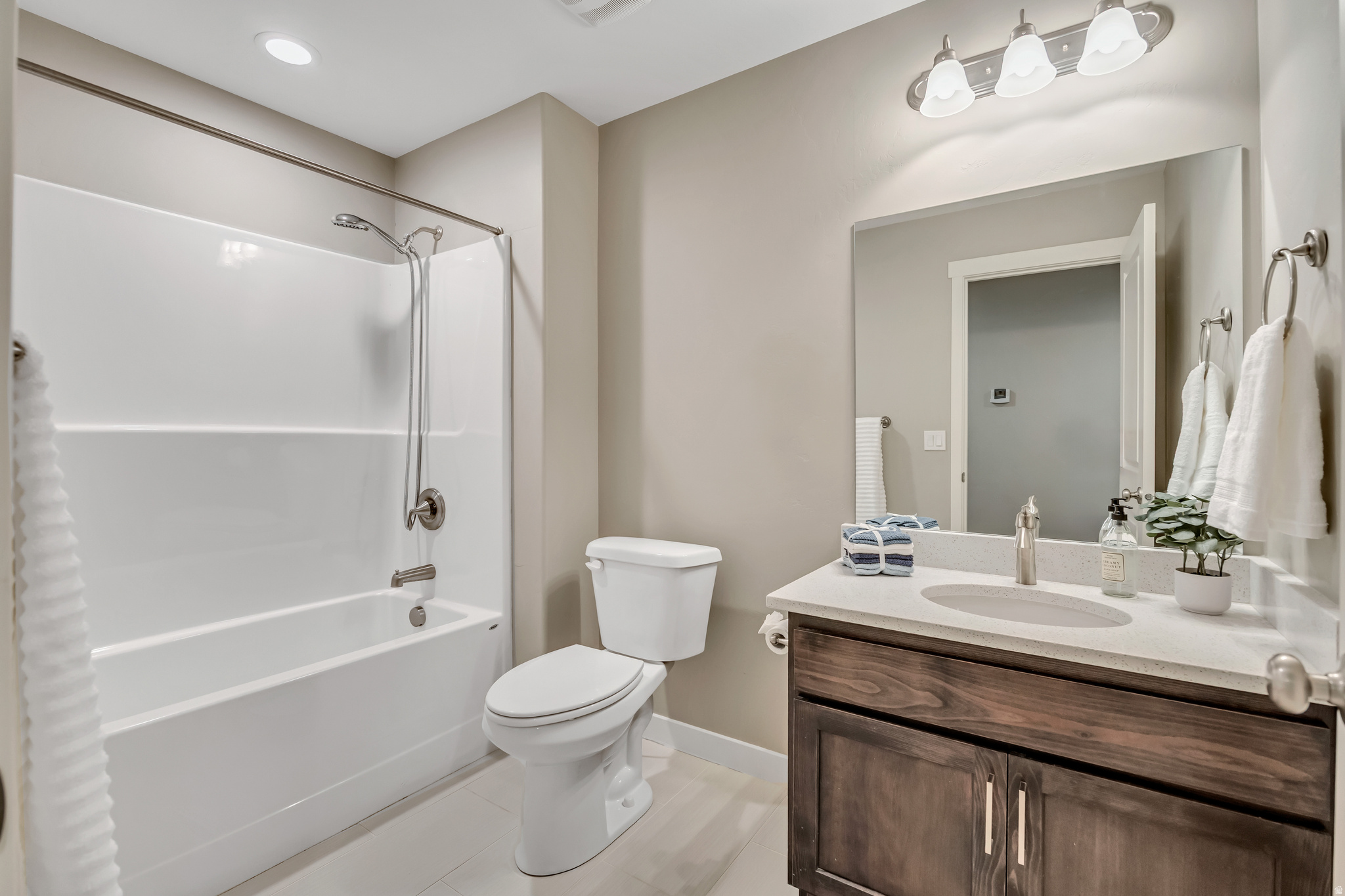 NORTH PINE VILLAS - Residential