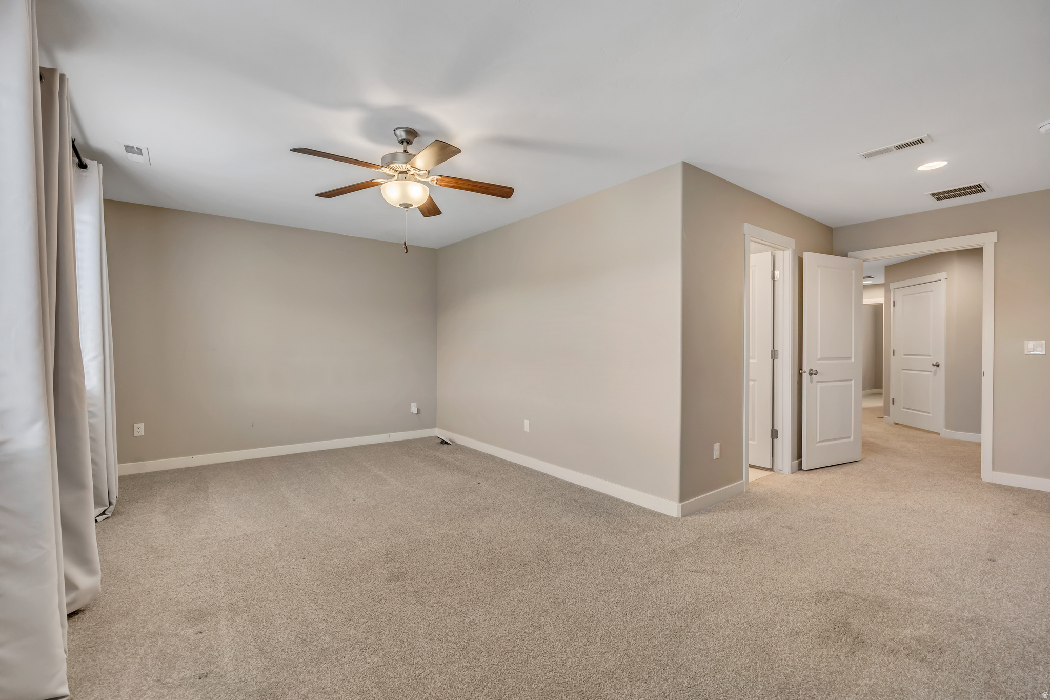 NORTH PINE VILLAS - Residential