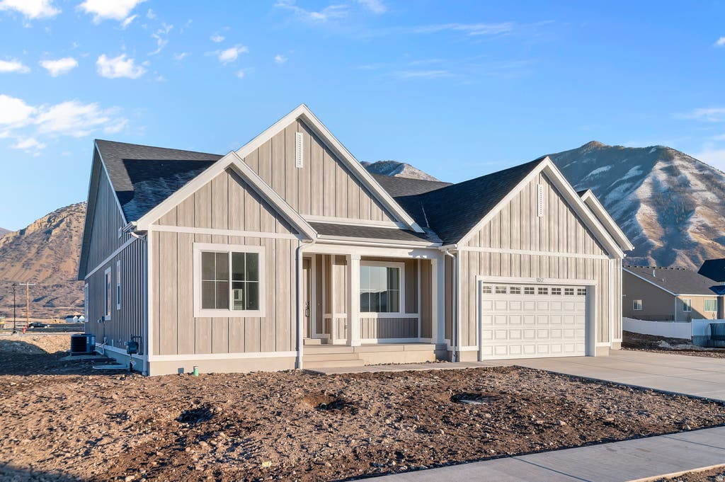 Photo of 1023 N 1750 E #230, Salem, UT 84653 (MLS # 2170997)