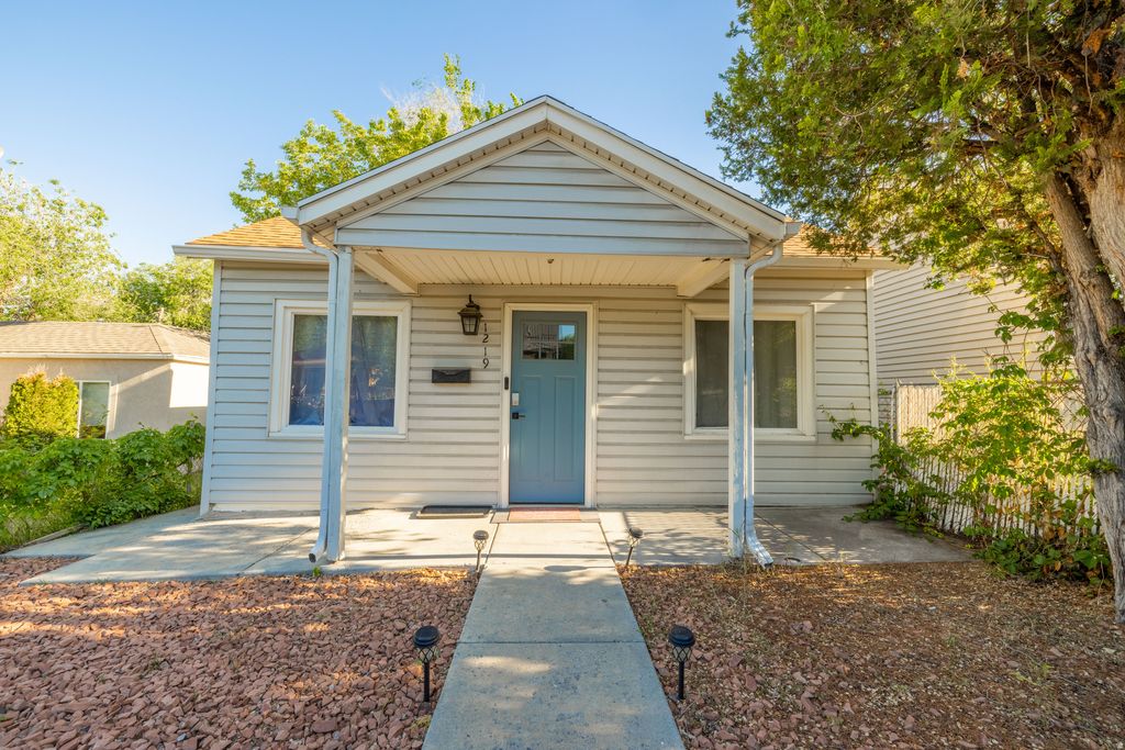Photo of 1219 W 500 S, Salt Lake City, UT 84104 (MLS # 2147623)