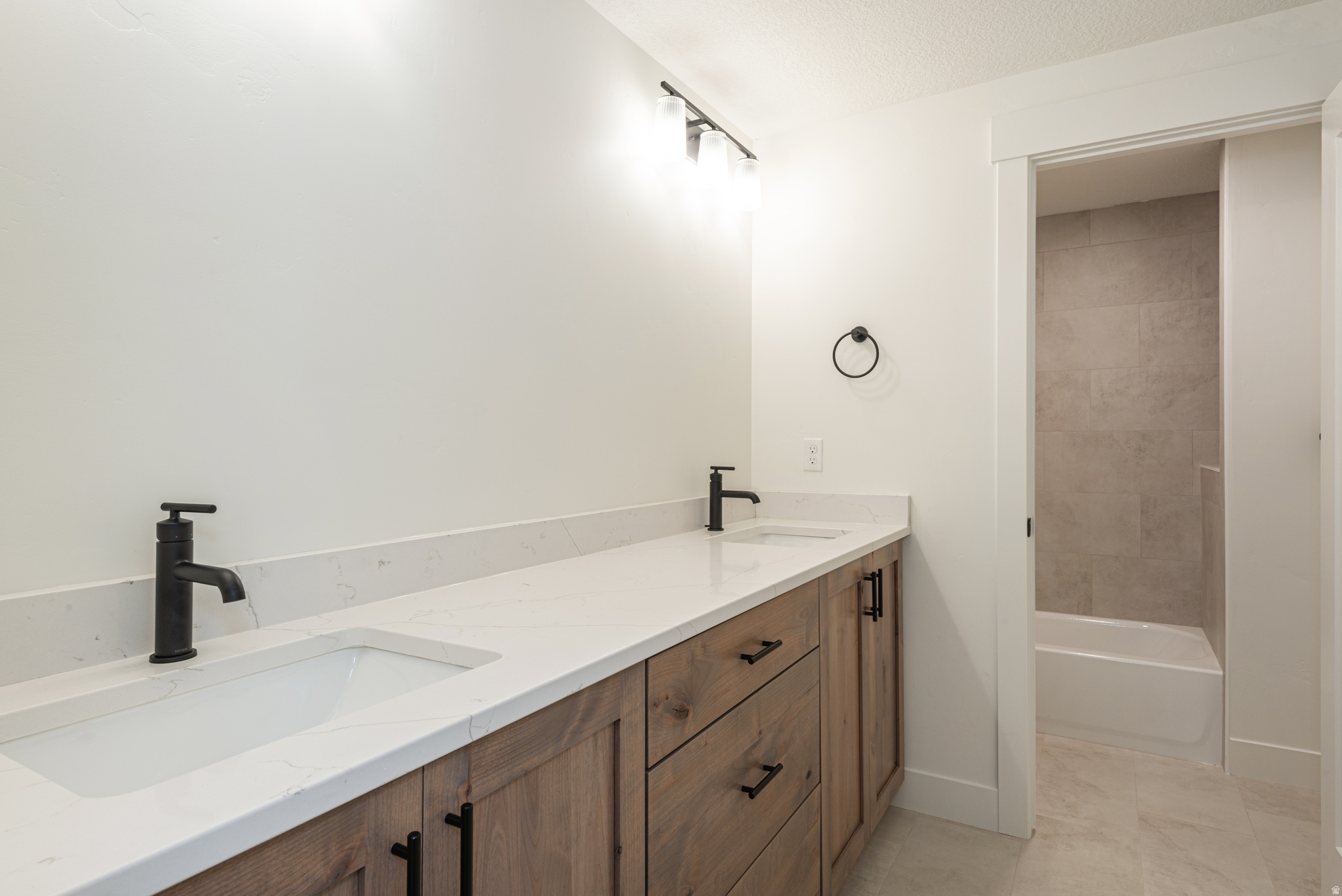 ALTA PARK - Residential