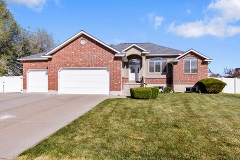 Tiny photo for 3648 TROON DR, Syracuse, UT 84075 (MLS # 2152175)