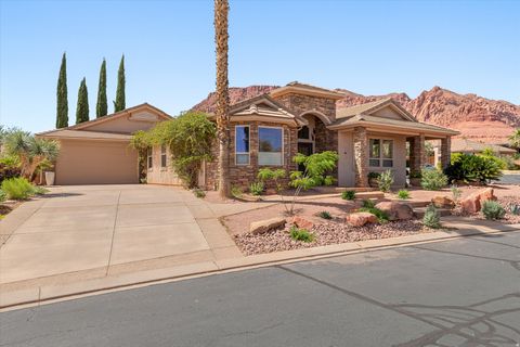 Tiny photo for 140 N TUACAHN DR #30, Ivins, UT 84738 (MLS # 2155373)