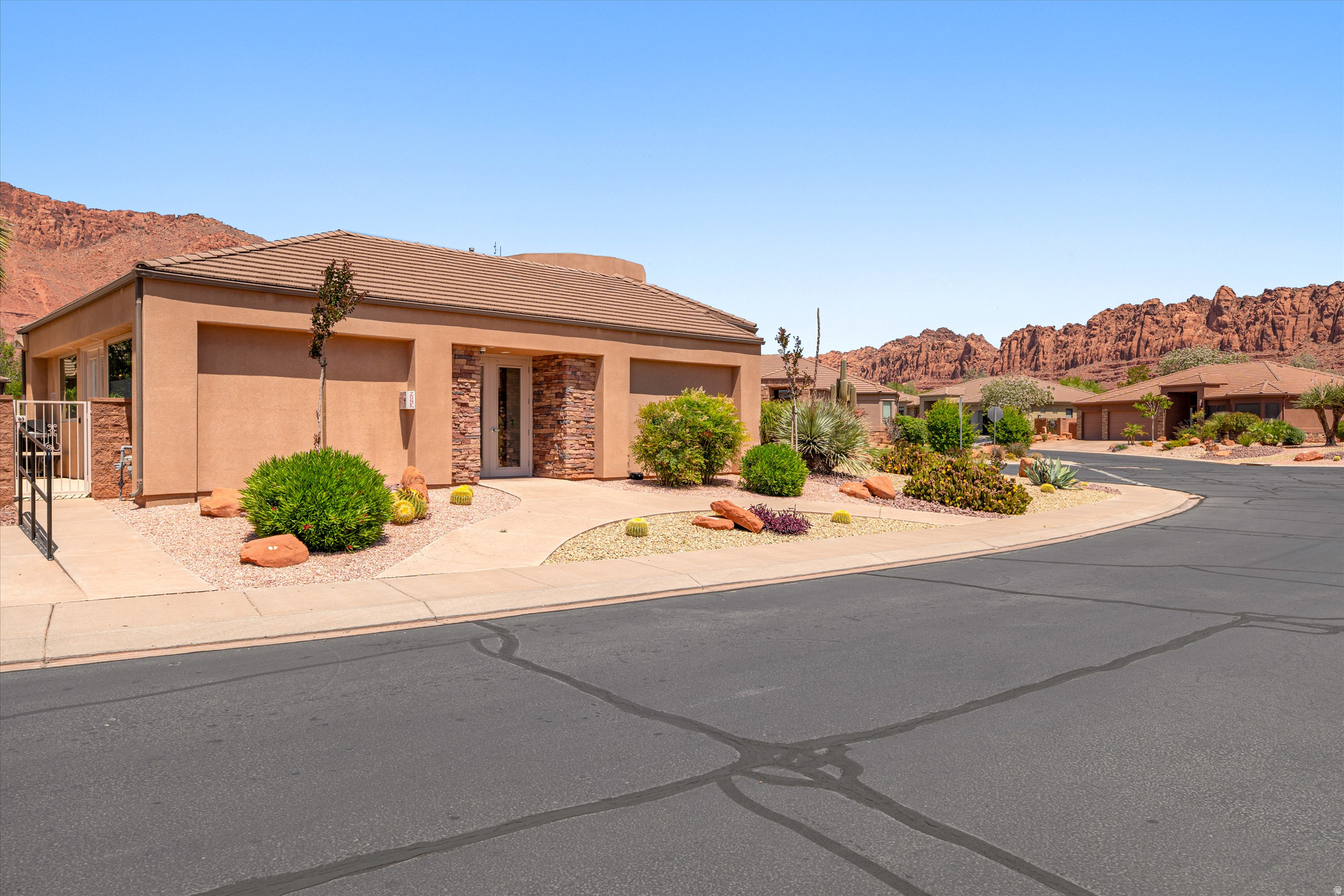 COPPER CANYON 2 - Residential