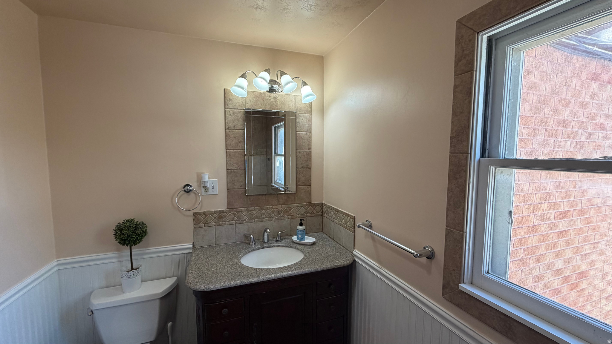 ROSSLYN HEIGHTS - Residential