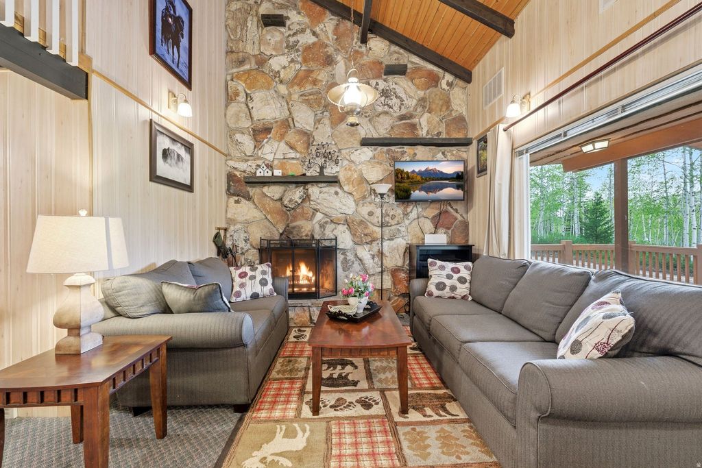 Photo of 54 E TARGHEE DR, Oakley, UT 84055 (MLS # 2160045)