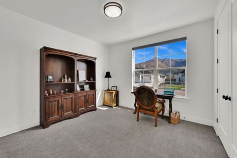 Tiny photo for 532 S 1450 W, Farmington, UT 84025 (MLS # 2148665)