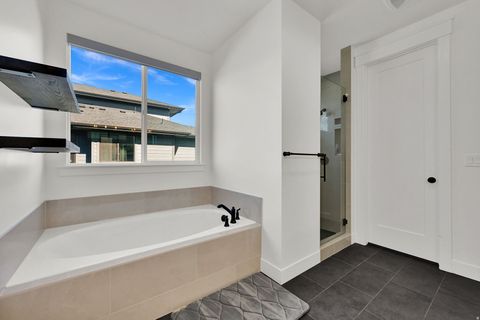 Tiny photo for 532 S 1450 W, Farmington, UT 84025 (MLS # 2148665)