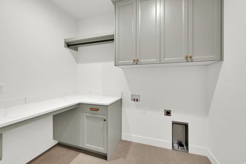 Tiny photo for 532 S 1450 W, Farmington, UT 84025 (MLS # 2148665)