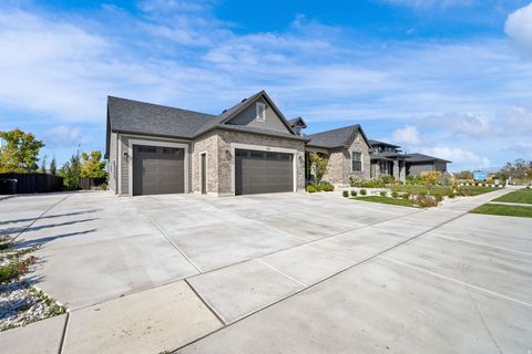 Tiny photo for 532 S 1450 W, Farmington, UT 84025 (MLS # 2148665)