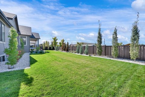 Tiny photo for 532 S 1450 W, Farmington, UT 84025 (MLS # 2148665)