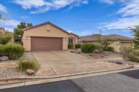 Tiny photo for 2093 E SLICK ROCK RD, Washington, UT 84780 (MLS # 2129435)