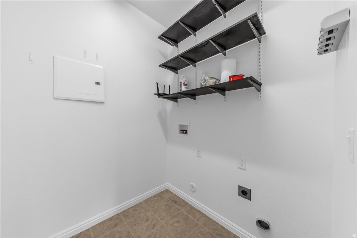 CORAL CANYON - Residential