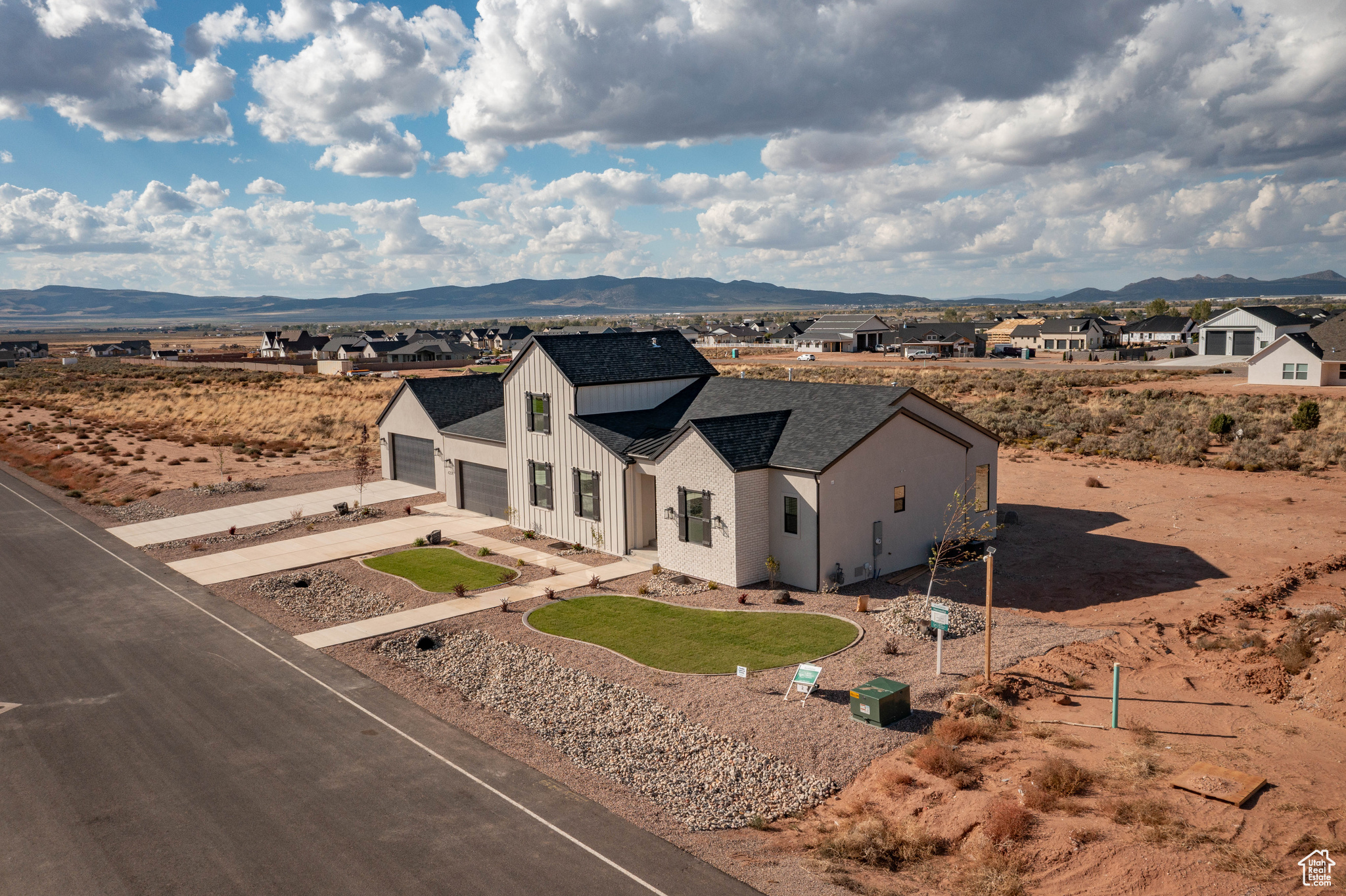 4B RANCH - Residential