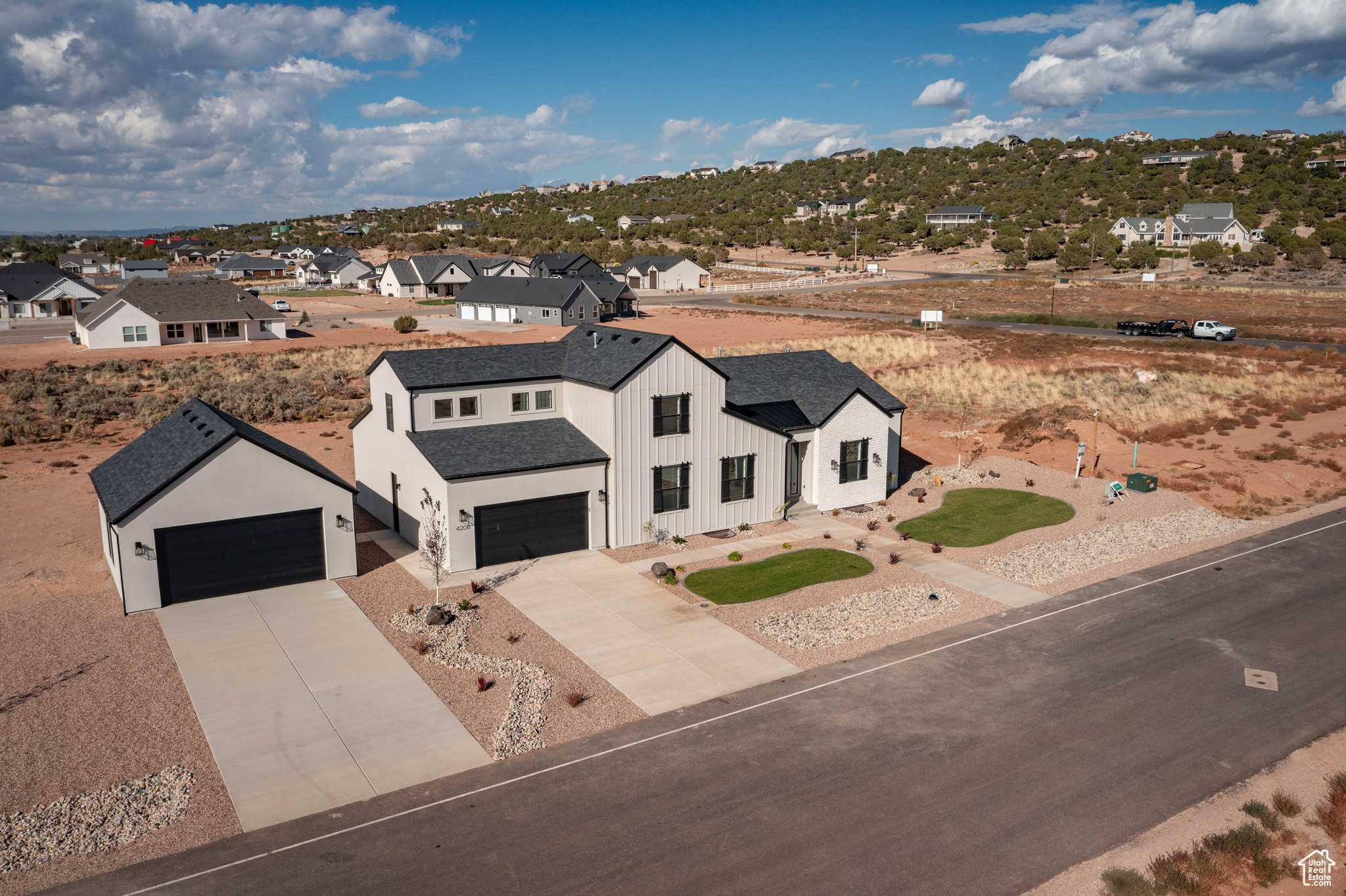 4B RANCH - Residential