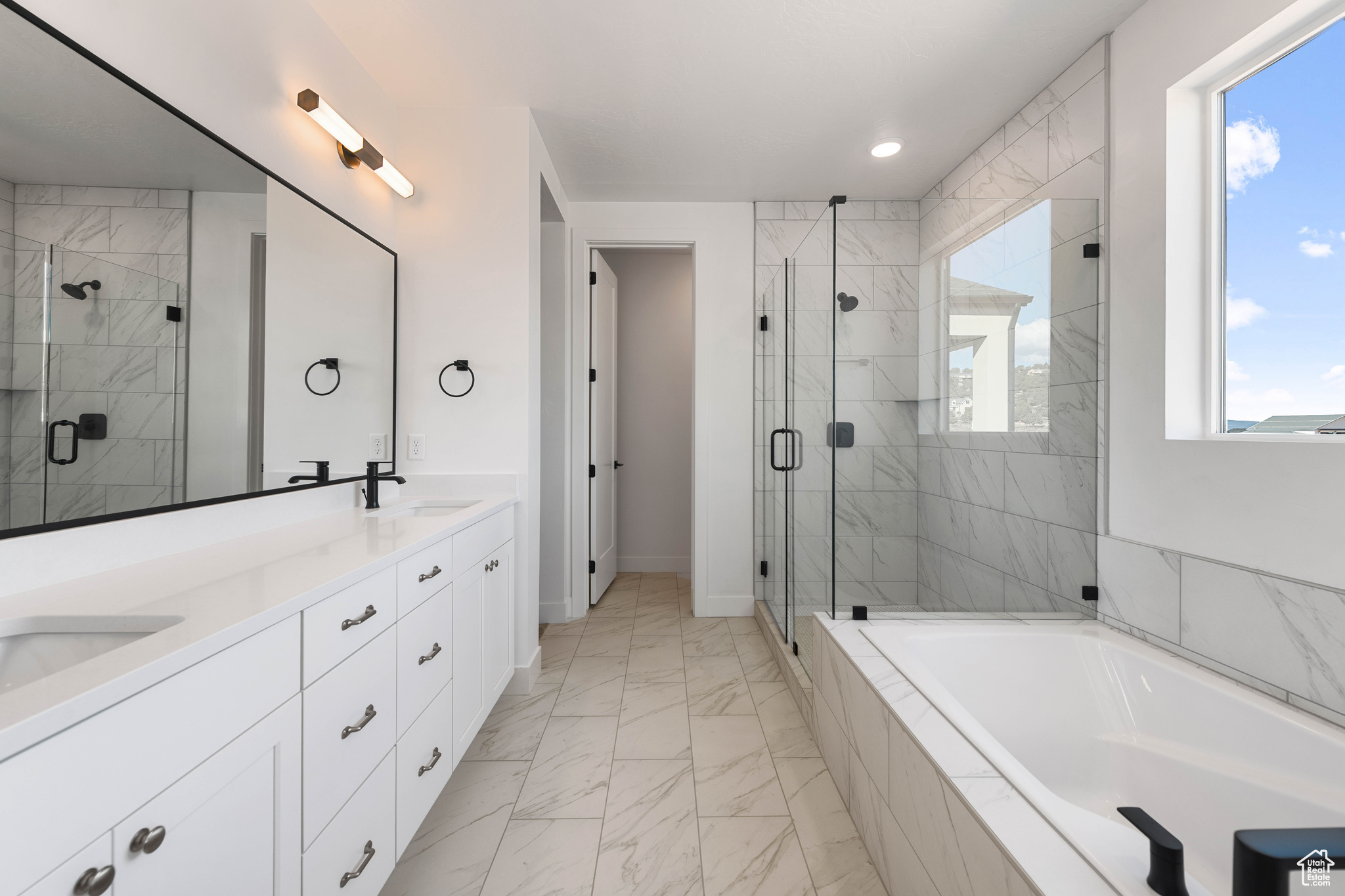 4B RANCH - Residential