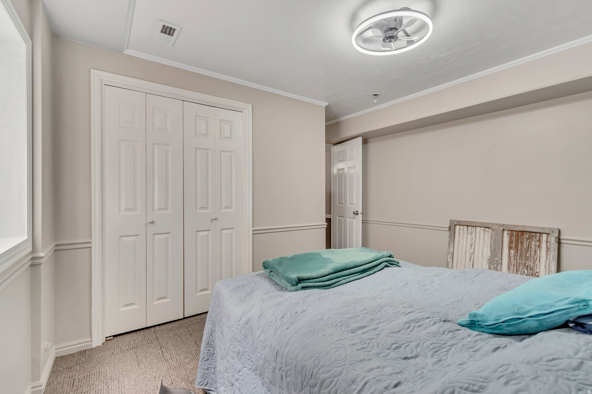 COUNTRY MANOR ESTATE - Residential