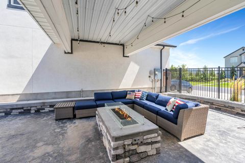 Tiny photo for 583 E PARKER PL, Vineyard, UT 84059 (MLS # 2134501)