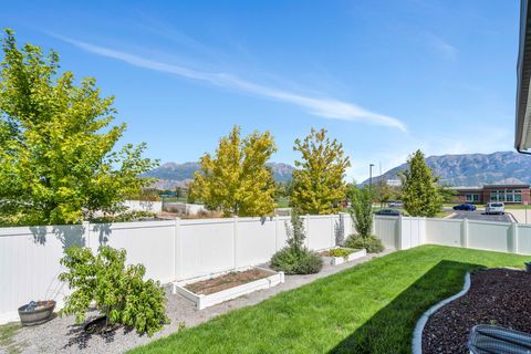 Tiny photo for 583 E PARKER PL, Vineyard, UT 84059 (MLS # 2134501)
