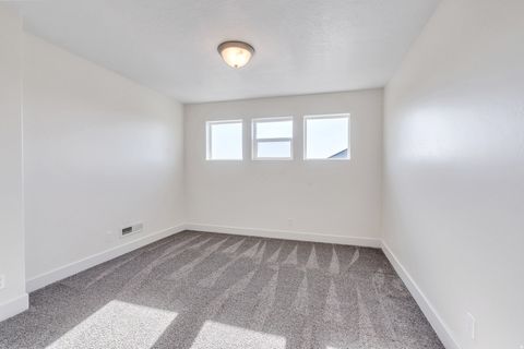 Tiny photo for 583 E PARKER PL, Vineyard, UT 84059 (MLS # 2134501)