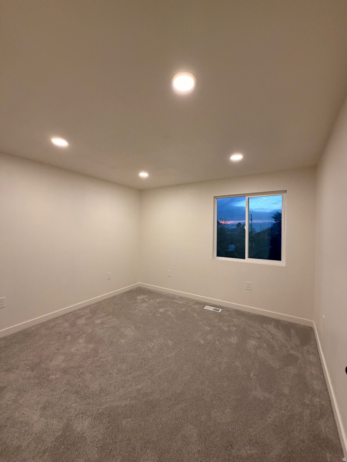 RIVIERA HEIGHTS NO 4 - Residential