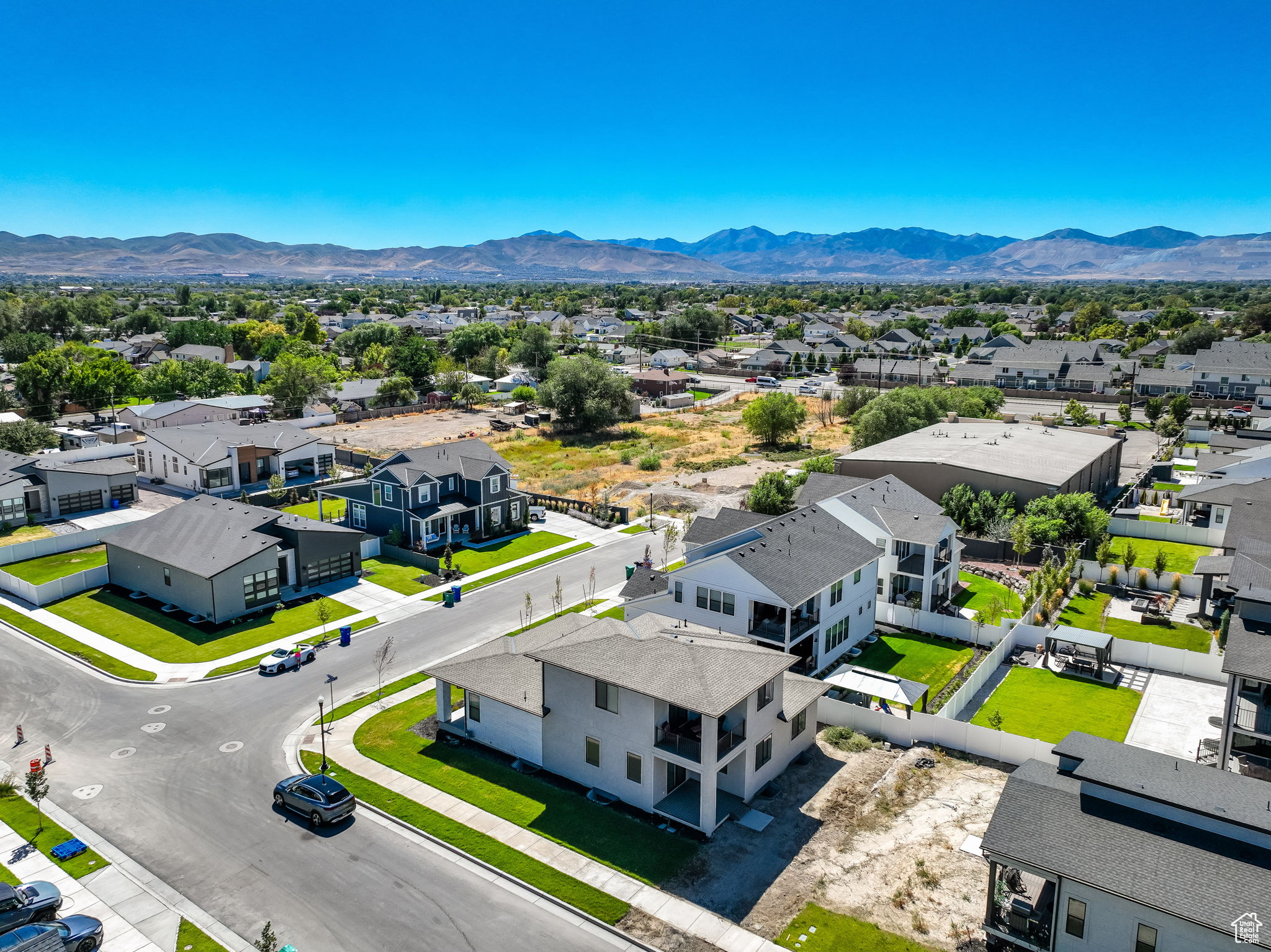 TOLL BROTHERS - SYCAMORE GLEN - Residential