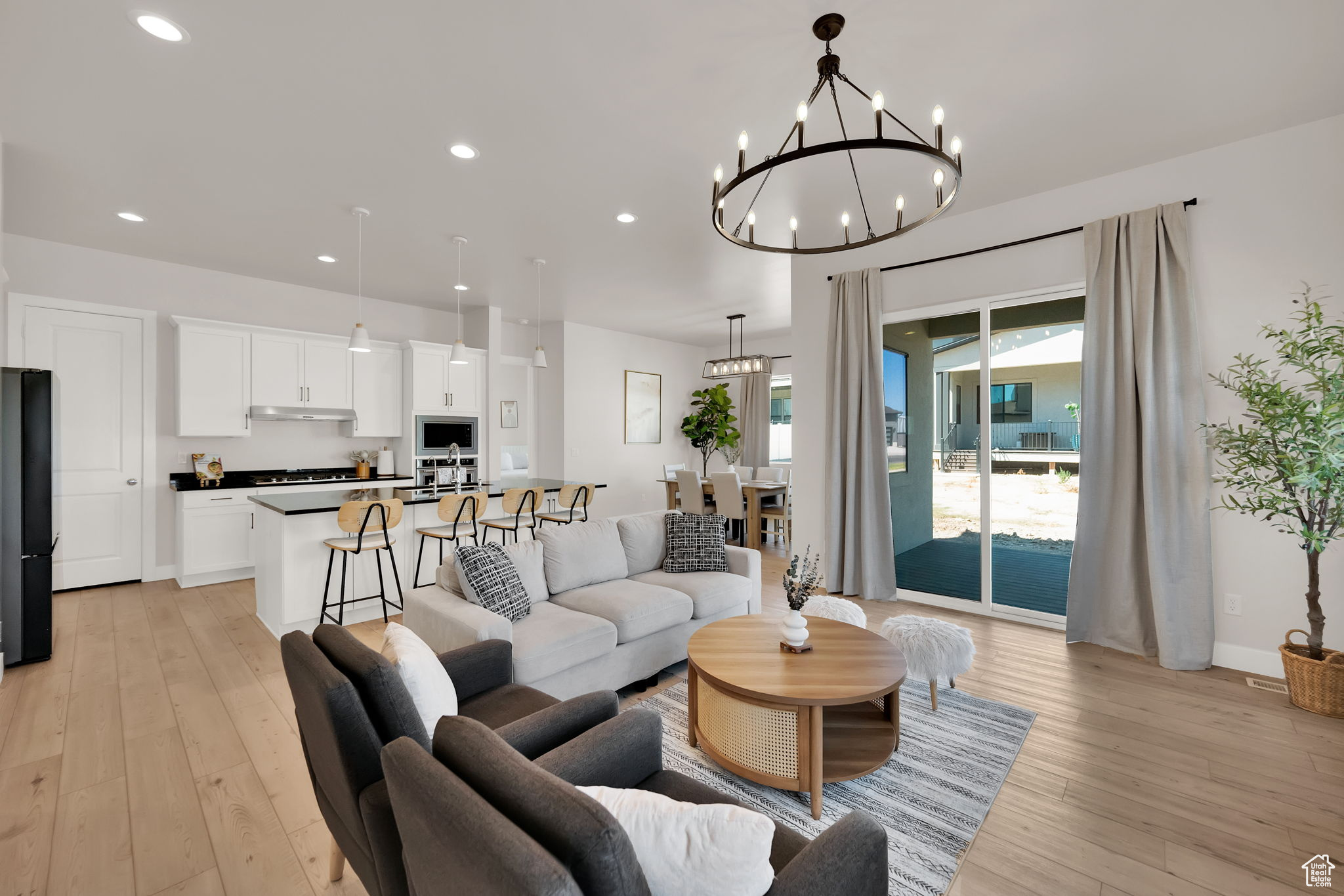 TOLL BROTHERS - SYCAMORE GLEN - Residential