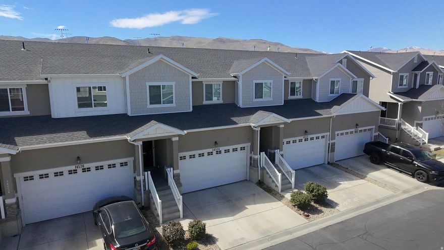 Fresh Rosecrest Townhome! New paint/carpet. K-3 Herriman/4-6 Blackridge school split. HOA covers pool, snow, & lawn. The freshest unit on the block-set to move fast!
