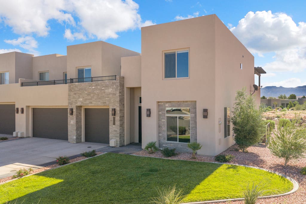 Photo of 3275 S YANSA TRL, Hurricane, UT 84737 (MLS # 2177498)