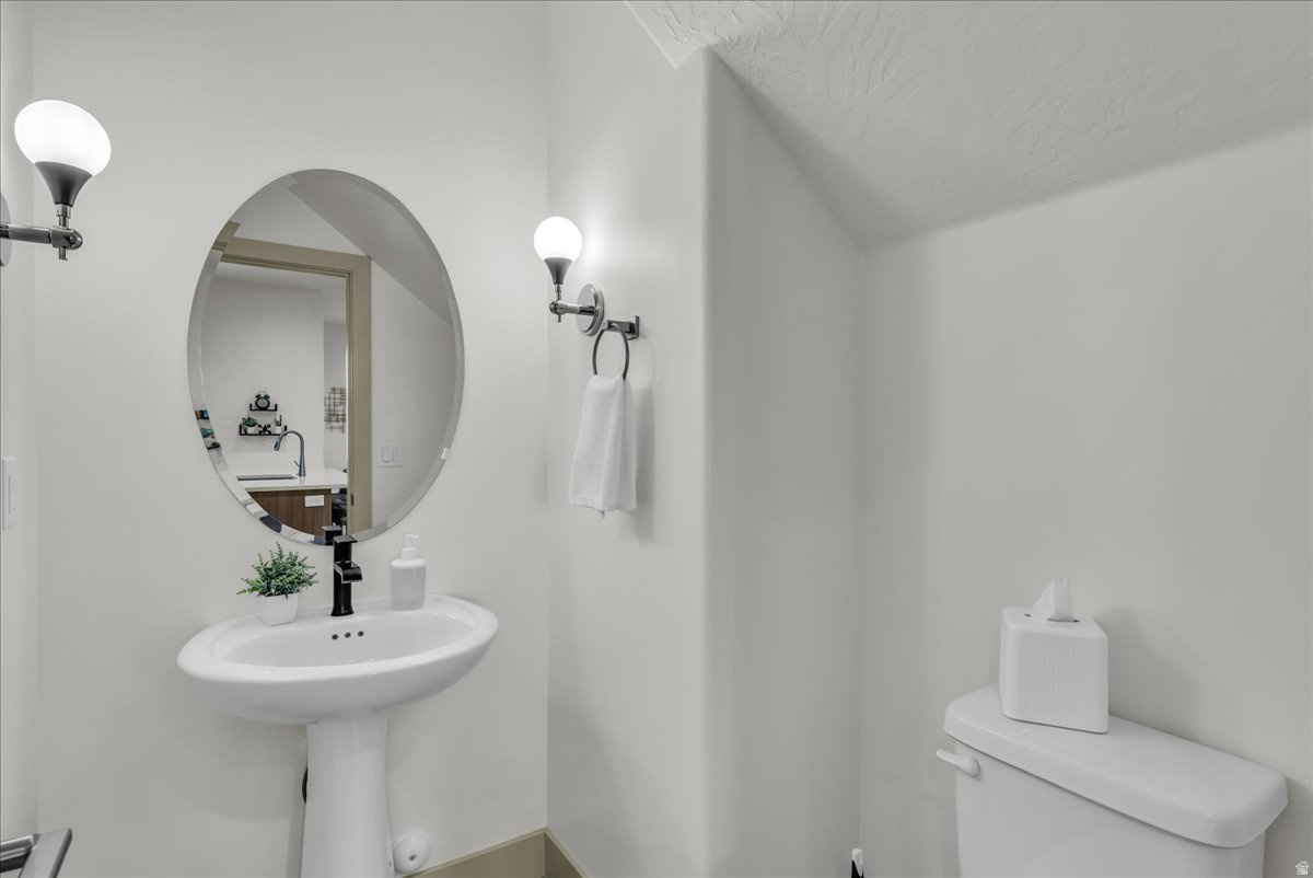 HERITAGE POINTE - Residential