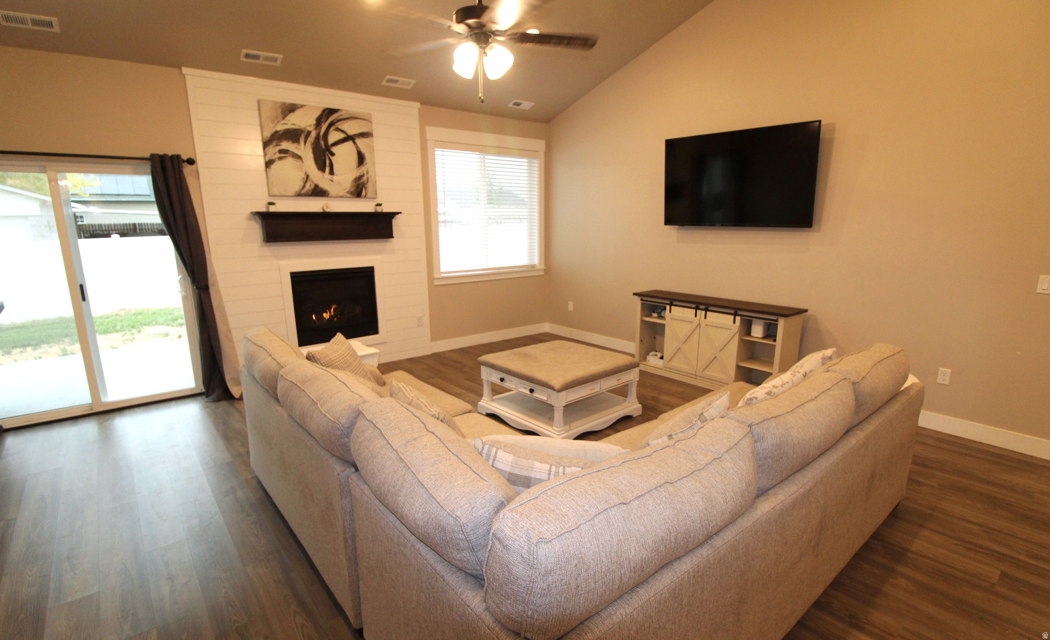 PANUZIO FARMS PRUD - Residential