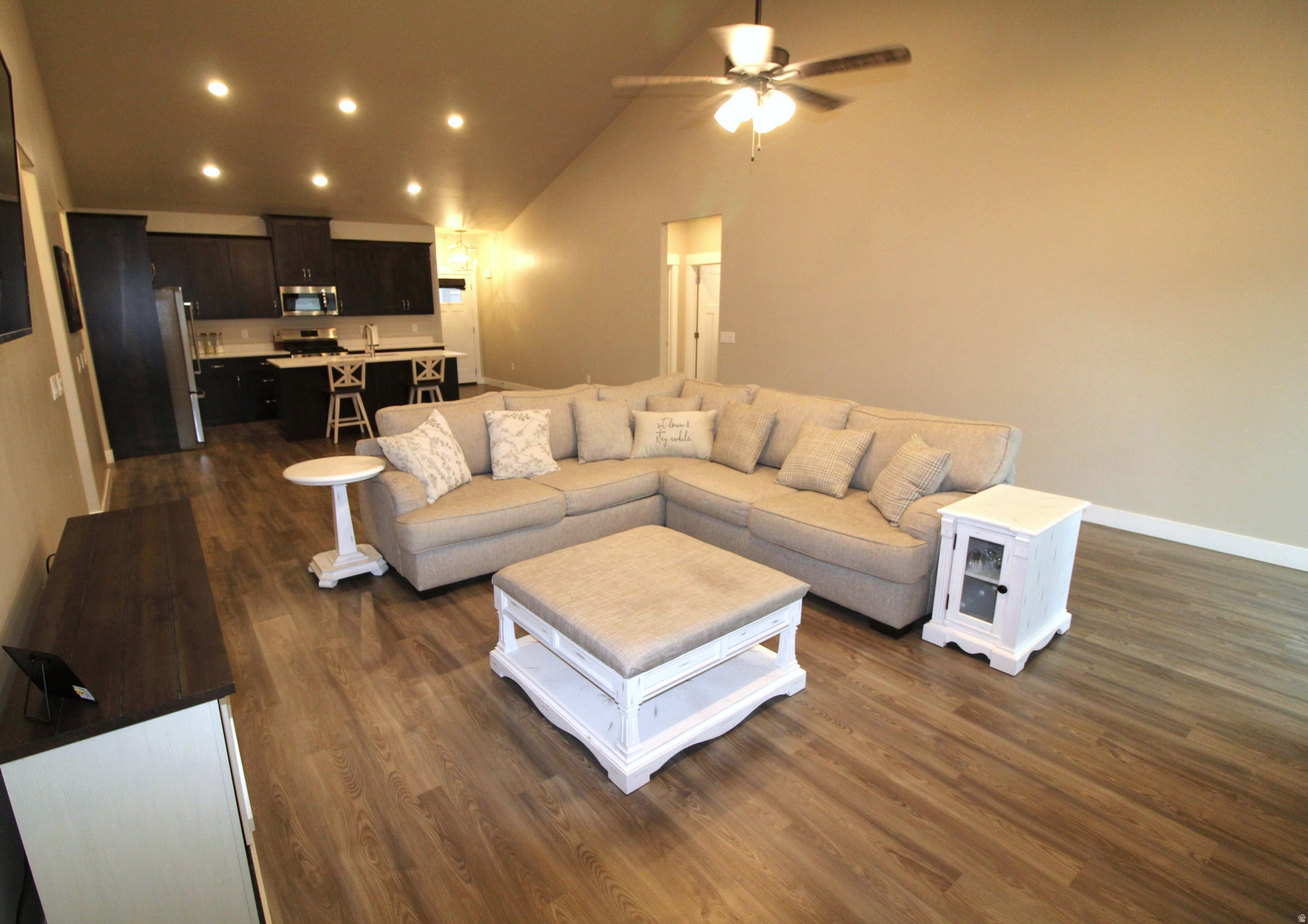 PANUZIO FARMS PRUD - Residential