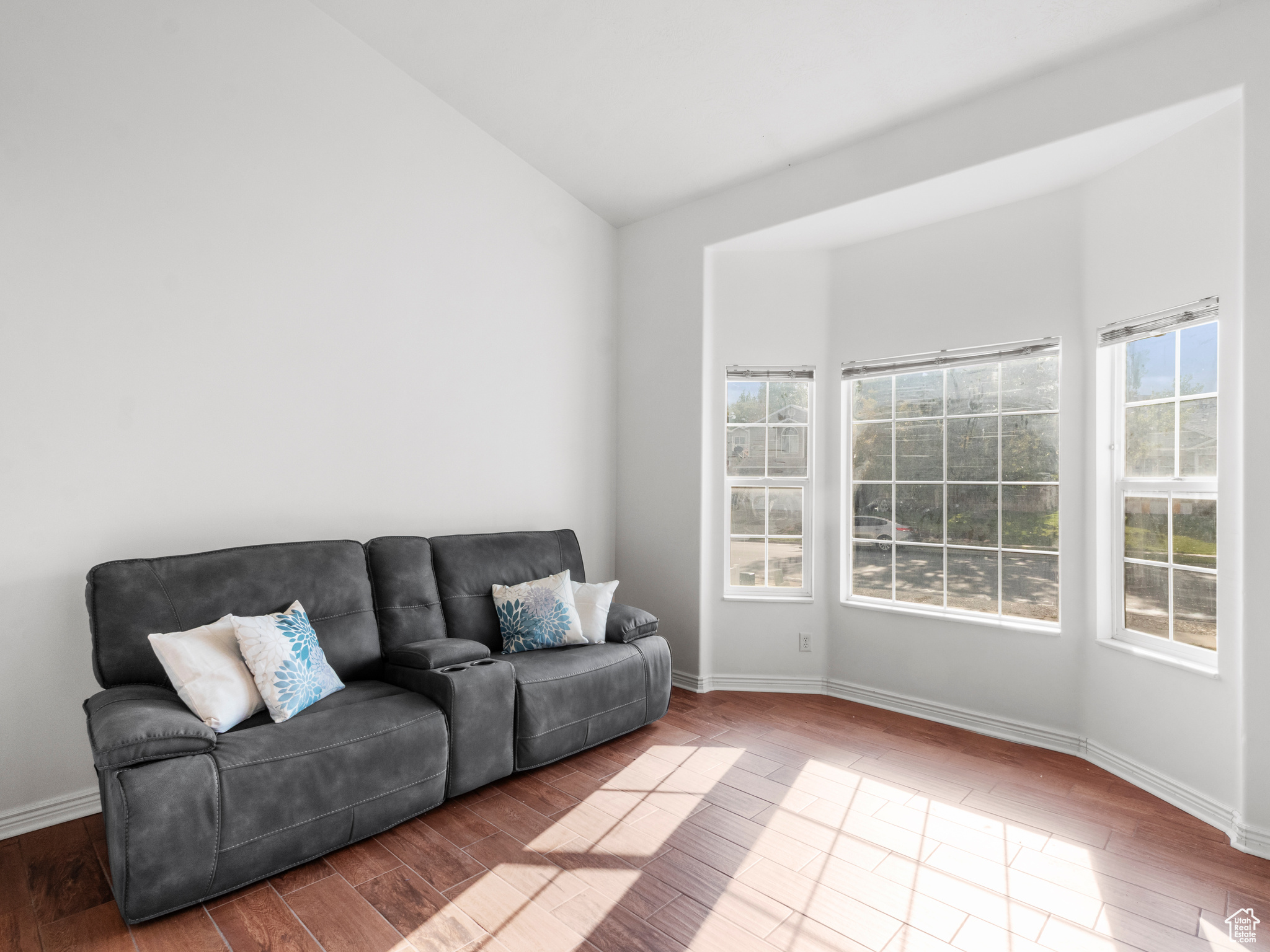 DIAMOND SUMMIT UNIT 1 - Residential